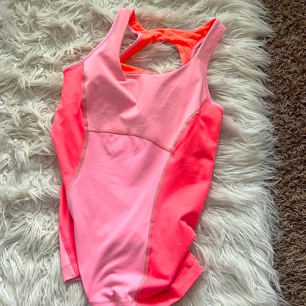 Pink tank top